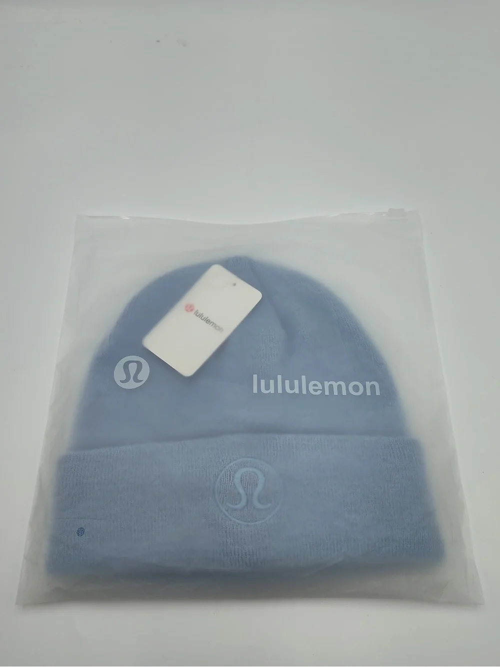 NWT Lululemon Beanie light blue Unisex